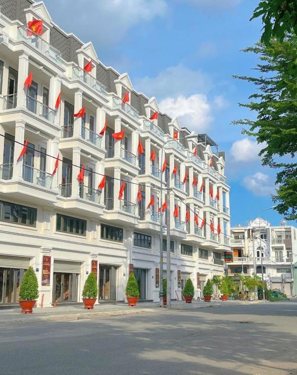 Nhà phố mặt tiền chợ 🏬 an sương quận 12 sổ hồng riêng