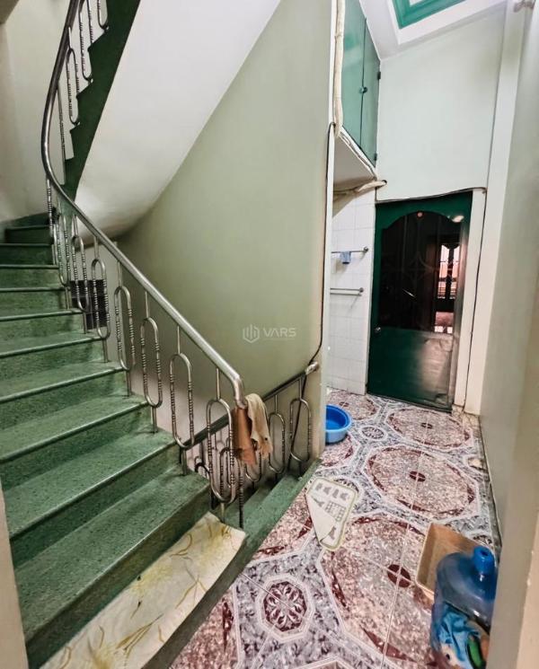 Tân bình - ngay vòng xoay lăng cha cả, 4x13, 3 tầng, hẻm thông, kd bá 🏣 cháy, 9.x
