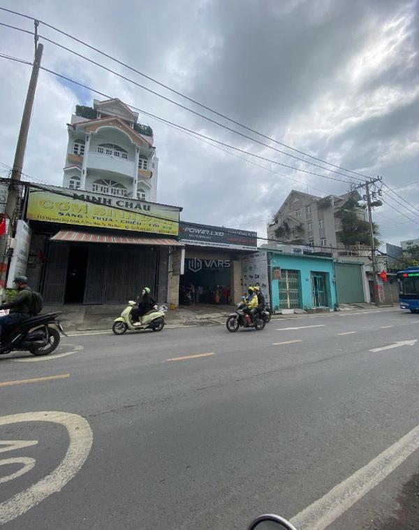 Chủ cần bán Nhà trong hẻm 70m²