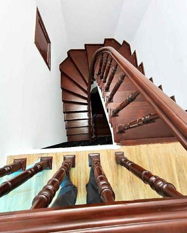 Nhà phố 🏚️ kim ngưu, dt 43m2, phân lô, 4 tầng, nhà đẹp ở ngay, mt 4m, giá 9 tỷ.