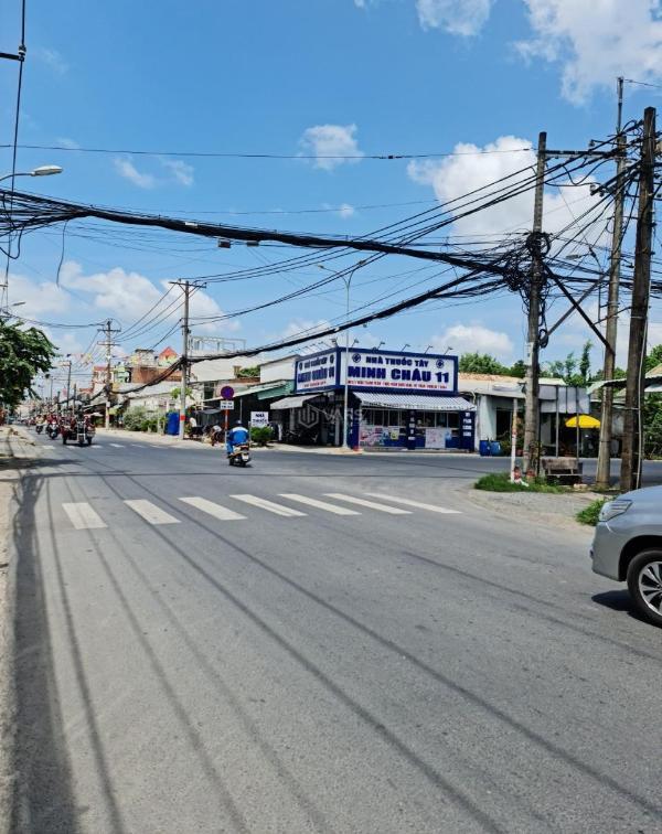 Anh chủ nợ ngân hàng cần bán gấp lô 🏦 đất 354m² giá 690tr mặt tiền nguyễn văn xơ t