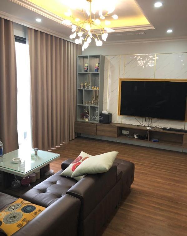 Bán căn hộ vinhomes 👍 d capitale 3pn, view hồ, full nội thất