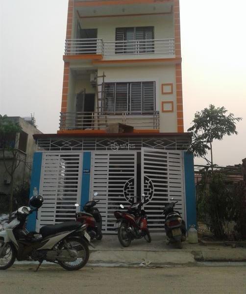Chủ cần bán Nhà mặt phố 107m²