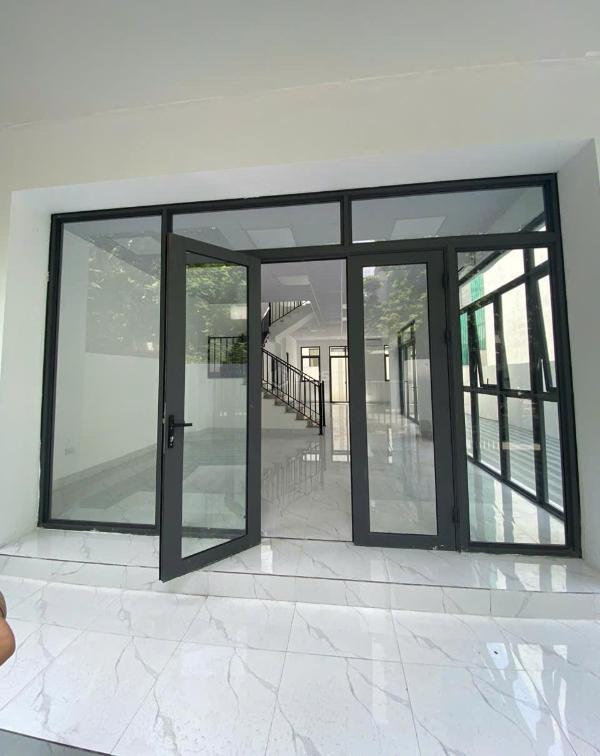 Cho thuê lẻ tầng biệt thự an quý villa . hoàn thiện mới tinh chưa 🏦 qua sử dụng.