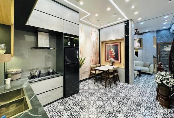 Siêu phẩm khương 🏢 đình thanh xuân trên 40m2, gần ô tô, nội thất full, 8.6 tỷ