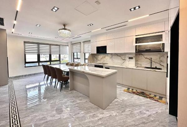 Lô góc phân lô chiến thắng 🏢 ô tô tránh vỉa hè kinh doanh 50m mt 6.4m 5 tầng 13.6 tỷ