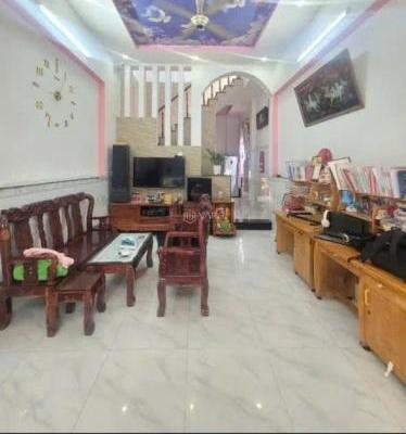 Cần bán Nhà mặt phố 161m²