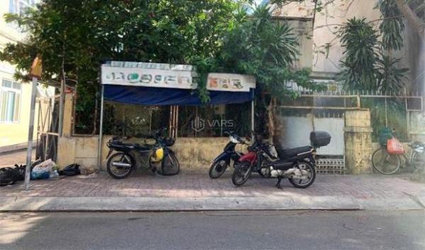 Bán nhà 🏦 cũ căn góc mặt tiền Đống Đa - Nha Trang