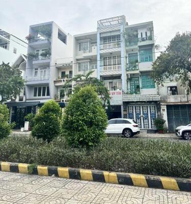 Bán nhà MT Hiền Vương , Tân 🏠 Phú - DT : 4.6x20m - Đúc 3 Tấm - Giá : 12.9 tỷ TL