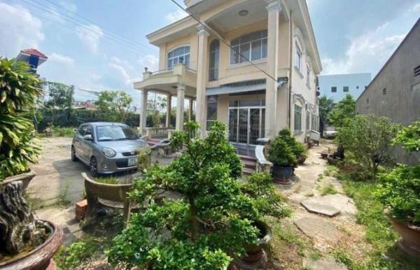 Bán đất 2 mặt tiền Quốc Lộ 1A dt 🏤 1472m2 Ngang 22m giá 22.5 tỷ