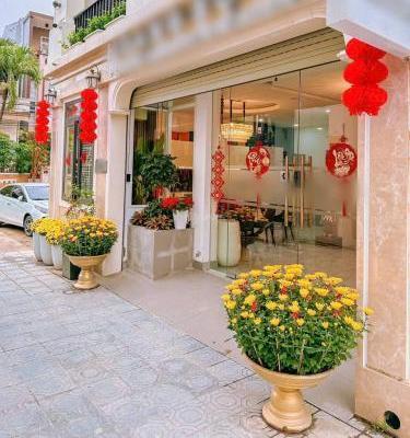 Nhà 4 Tầng Mặt Tiền Kiệt Lê Minh Thông Trường 🆘 Chinh ô tô 7 chỗ Quay Đầu