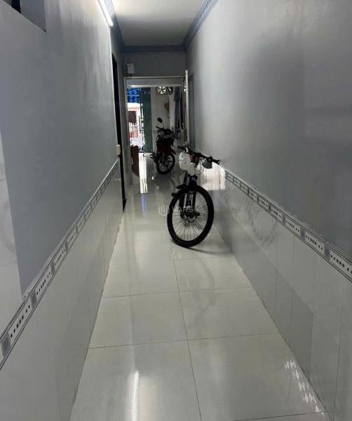 Cần chuyển nhượng lại căn nhà 🏘️ cấp 4 có gác lửng. Đoạn gần ngã tư phòng công chứng khả quan