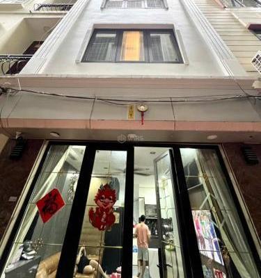 Bán Nhà trong hẻm 32m²