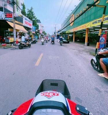 Bán Nhà trong hẻm 200m²
