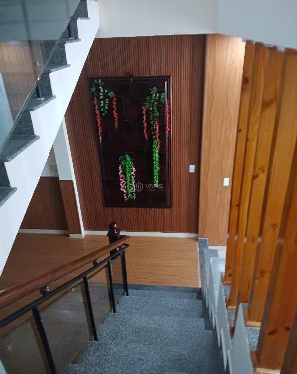Cần bán nhà 2 tầng tại 31 nguyễn quý đức. diện tích đất 100m². diện 💥 tích sàn 180