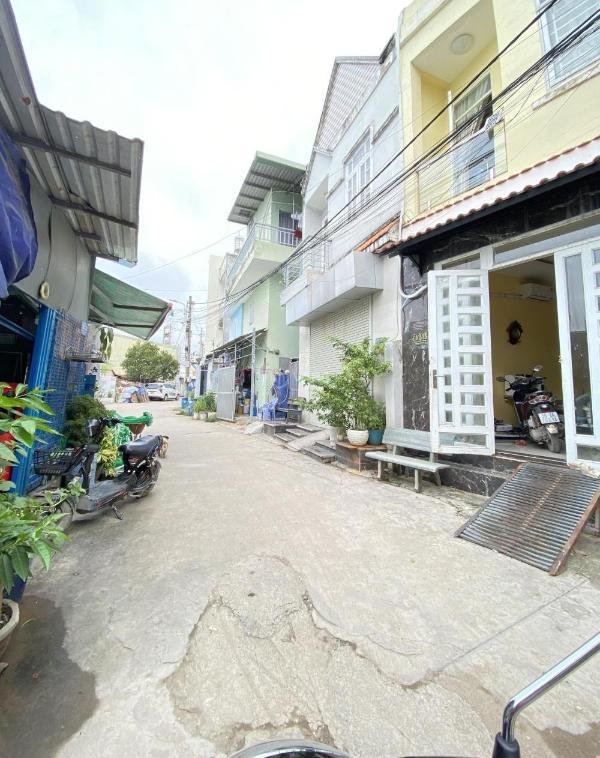 Nhà 2 tầng đẹp 💥 ở ngay hẻm xe tải, gần đường lò lu, quận 9 gần 80m², ngang 6m
