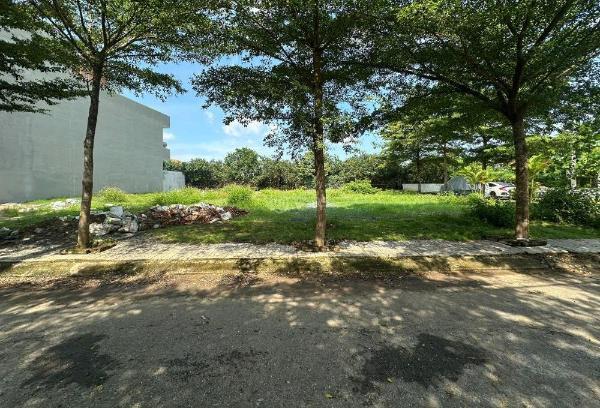 Chủ cần bán Đất nền riêng lẻ 100m²