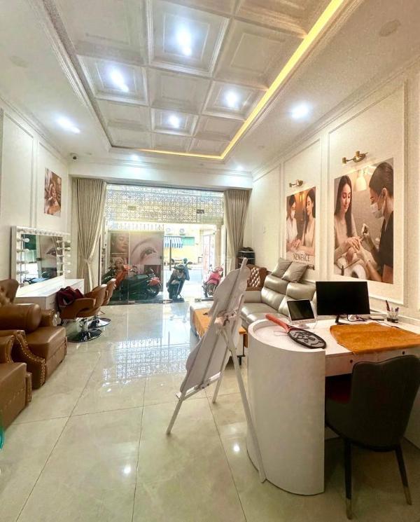 Chủ cần bán Nhà mặt phố 64m²