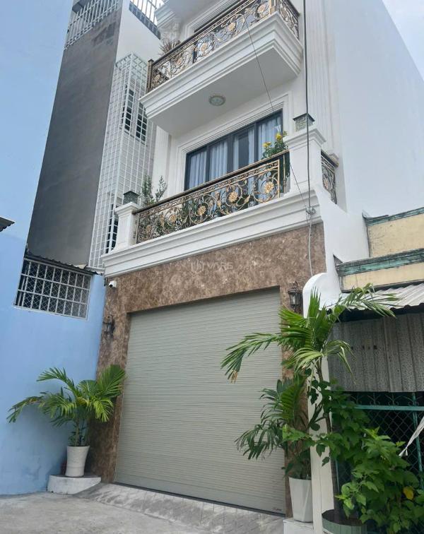 Bán Nhà trong hẻm 81m²