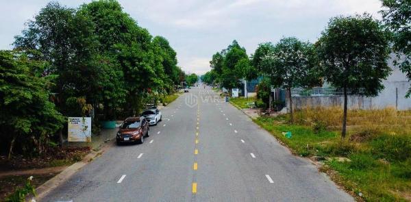 Bán 🏬 lô l52 mặt tiền đường nhựa 25m, gần cổng chính mỹ phước 3
