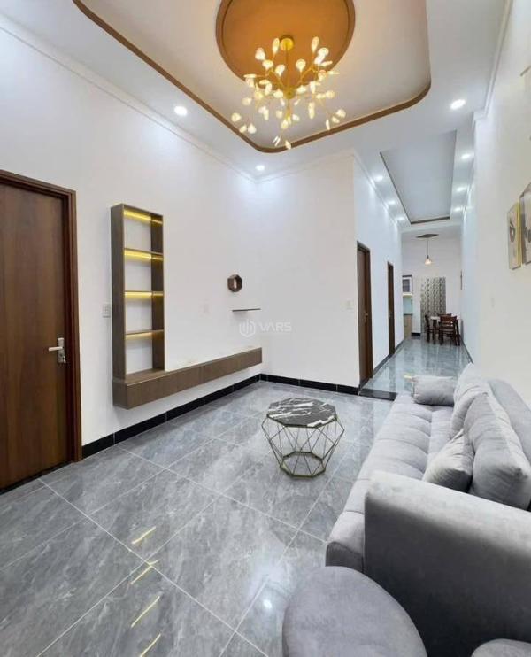 Bán Nhà mặt phố 100m²