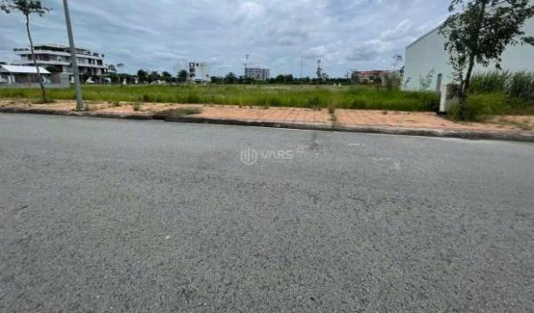Bán Đất nền riêng lẻ 100m²
