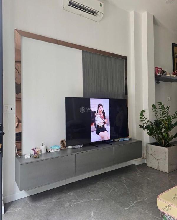 Định cư bán nhà 🏬 đẹp 4 tầng xe hơi thông phan đăng lưu, 38m2, 7.3 tỷ
