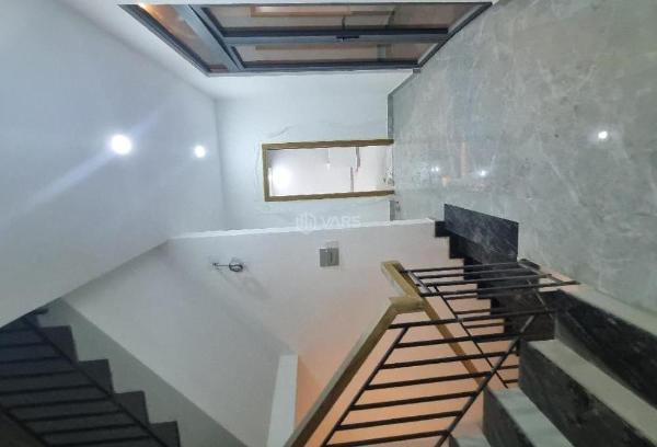 Cần bán Nhà trong hẻm 110m²