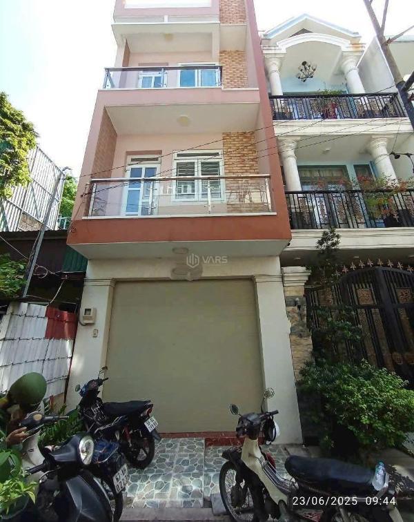 Bán Nhà mặt phố 49m²