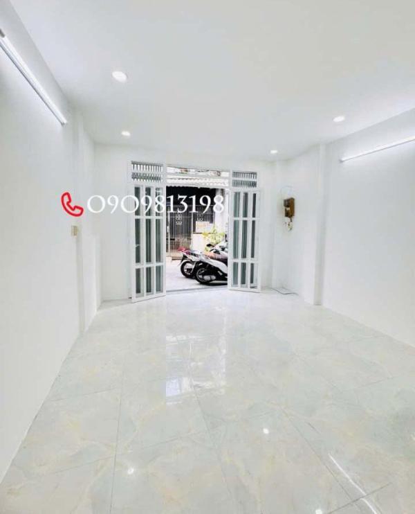 Chủ cần bán Nhà trong hẻm 36m²