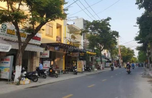 Cần bán Nhà mặt phố 120m²