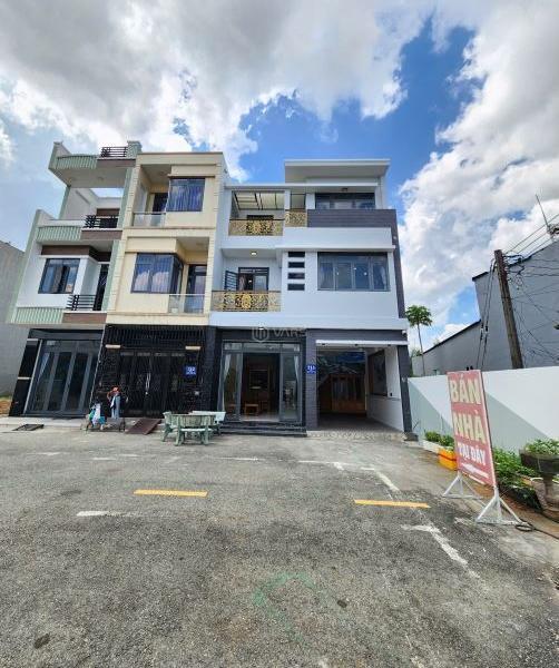 Bán 🏣 nhà 1T2L 7.5x15m hoàn công, đường N1 KDC Phú Hồng Thịnh 9, full nội thất