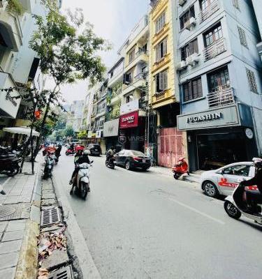 Cực Hiếm, MP Triệu Việt Vương 32M2 6T MT 4.1M, KD 🔥 Sầm Uất Ngày Đêm, Giá 22.5 Tỷ.