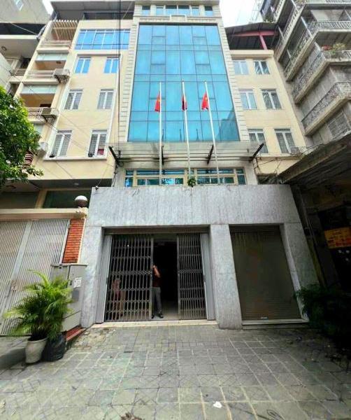 Bán Nhà mặt phố 115m²