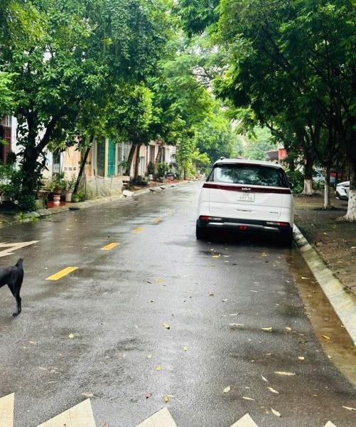 Chủ cần bán Nhà mặt phố 81m²