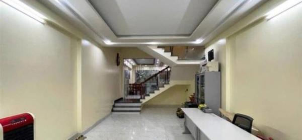 Chủ cần bán Nhà mặt phố 90m²