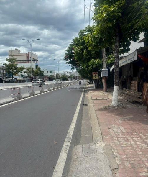 Chủ cần bán Đất nền riêng lẻ 83m²