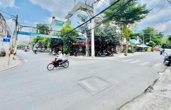 Cần bán Nhà mặt phố 210m²