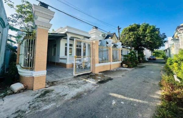 Nhà phường Tân Hạnh 🏡 gần khu nhà ở Trương Giang dân cư đông đúc