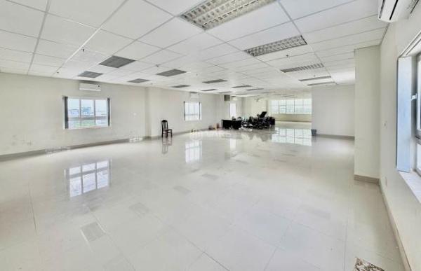 DANH SÁCH 💥 VP CHO THUÊ 200 – 300M2 TẠI TRUNG TÂM ĐN – PHÙ HỢP CHO 30 – 60 NGƯỜI