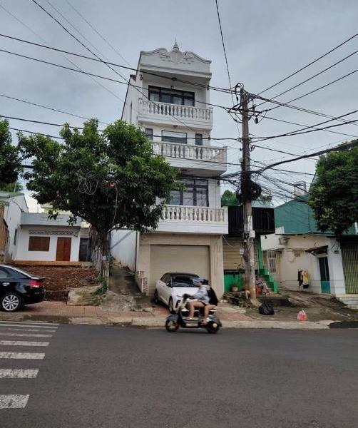 CHO THUÊ NHÀ 4 LẦU MT HÙNG VƯƠNG 🏢 BMT - 15 TR