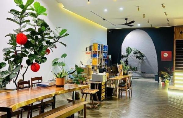 Cần bán Nhà mặt phố 140m²