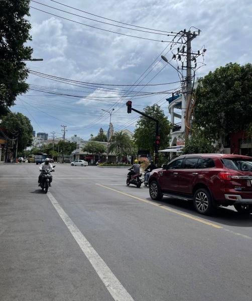 THAM KHẢO NGAY 🏦 10 CĂN NHÀ MẶT TIỀN TRUNG TÂM TP QUY NHƠN GẦN BIỂN TỪ 6 – 8 TỶ