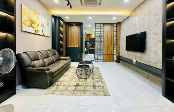 Gấp! 🏘️ Chốt ngay căn nhà full nội thất 54.6m2 ngay Võ Oanh, Bình Thạnh. Giá: 3 Tỷ 210. SHR