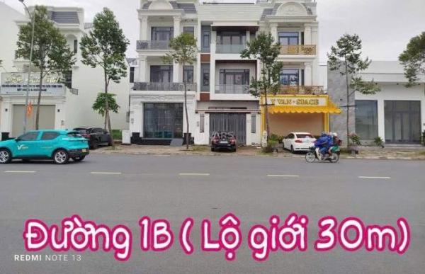 🏡🏡 BÁN NHÀ KHU NAM 🔥 LONG CẦN THƠ - ( Đường 1B lộ giới 30M) - GIÁ CHỈ 9.850 TỶ!
