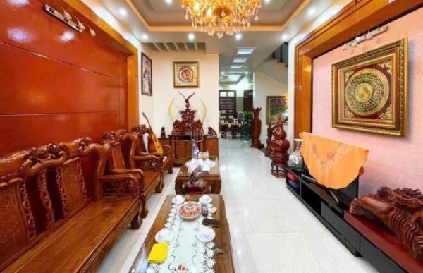 Bán biệt ☘ thự 4 tầng thang máy Lê Hồng Phong