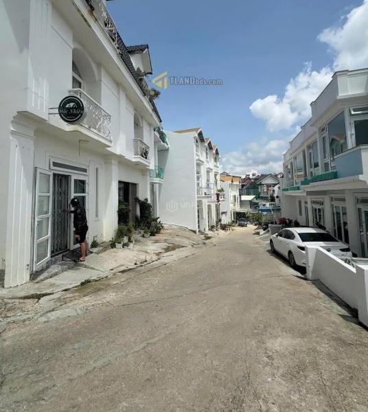 Chủ cần bán Nhà trong hẻm 68m²