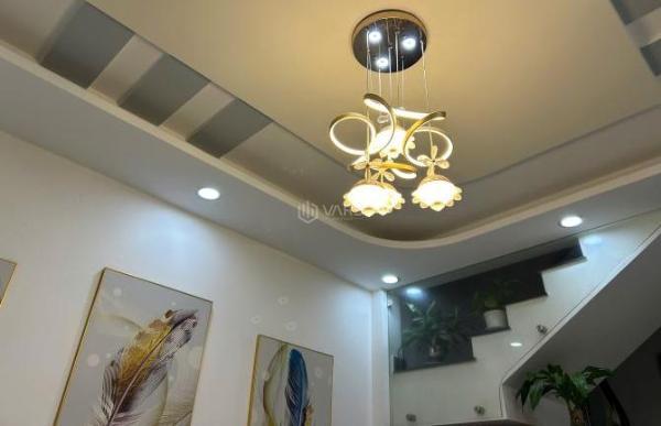 Cần bán Nhà trong hẻm 107m²