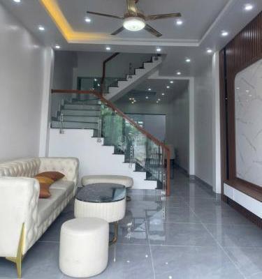 Chủ cần bán Nhà trong hẻm 64m²
