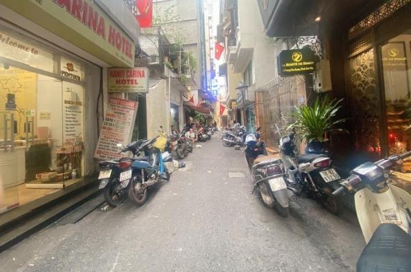 Chủ cần bán Nhà mặt phố 25m²